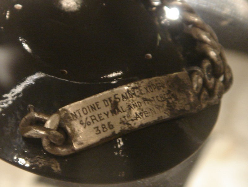 The bracelet of the famous French writer found in a fishing net. Incredible find! Credit image: By Fredriga - Photo prise à Marseille Durant l'été 2009., Public Domain, https://commons.wikimedia.org/w/index.php?curid=7895755